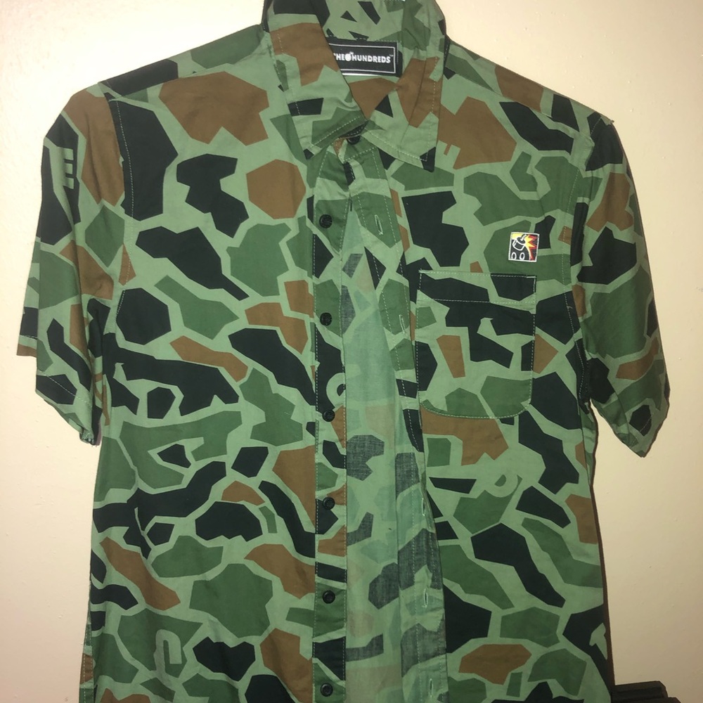 The hundreds button up